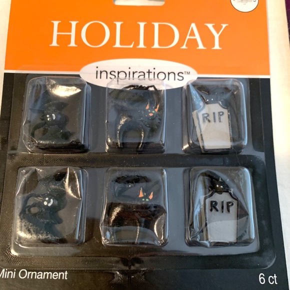 Halloween Decorations & Pumpkin Masters Tool With Stencils - Picture 3 of 8